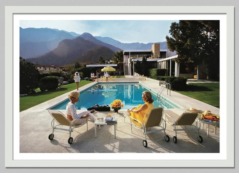Retro Poolside Host Luxury Lif - огляд і ціна Luxury Lifestyle Us