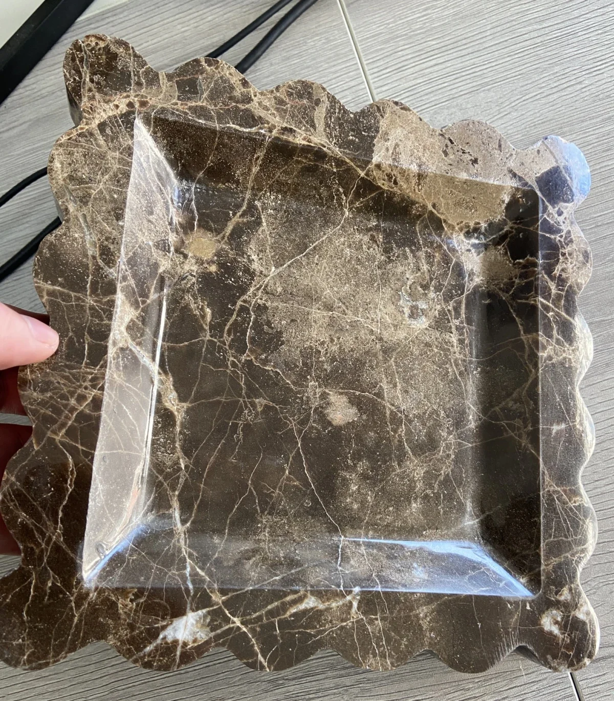 Square Scallop Tray Travertine - огляд і ціна Marble Serving Board