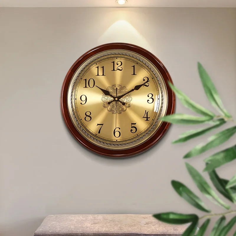 Luxury Wood Wall Clock Metal R - огляд і ціна Luxury Lifestyle Us